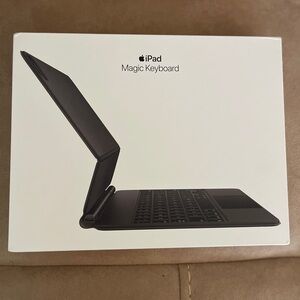 SOLD - - Apple iPad Magic Keyboard Model A2661 -  black